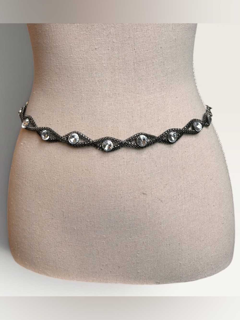 Retro Glam Gunmetal Rhinestone Statement Chain Waist/Hip Belt